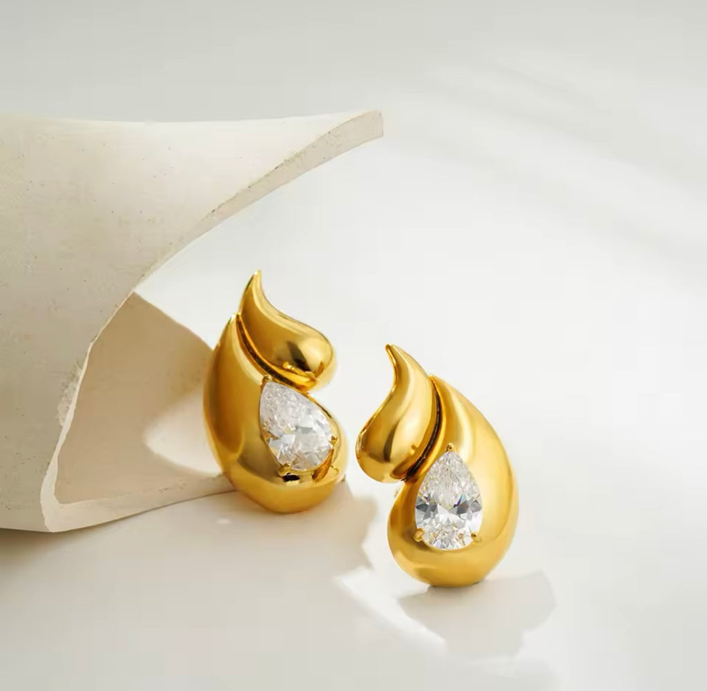 NAYA EARRINGS